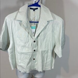 XS cropped SHORE Light Green Button-Up Shirt. Raw edge mint green x-small NWT